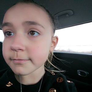 Meet your Posher, Deja